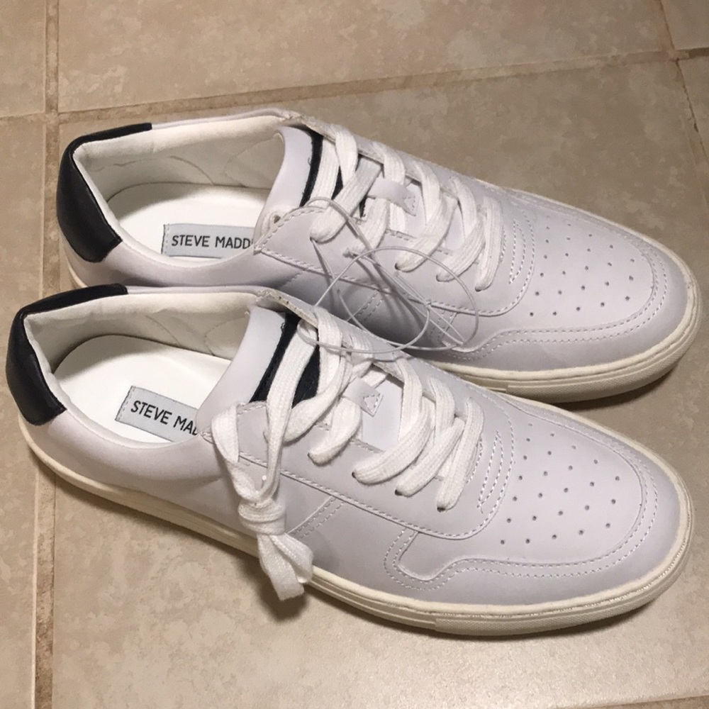 STEVE MADDEN MENS COURTS WHITE SNEAKERS